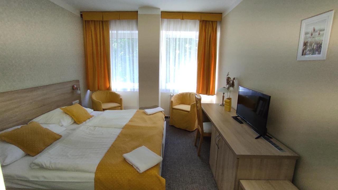 Parkhotel Sokolov Exterior foto